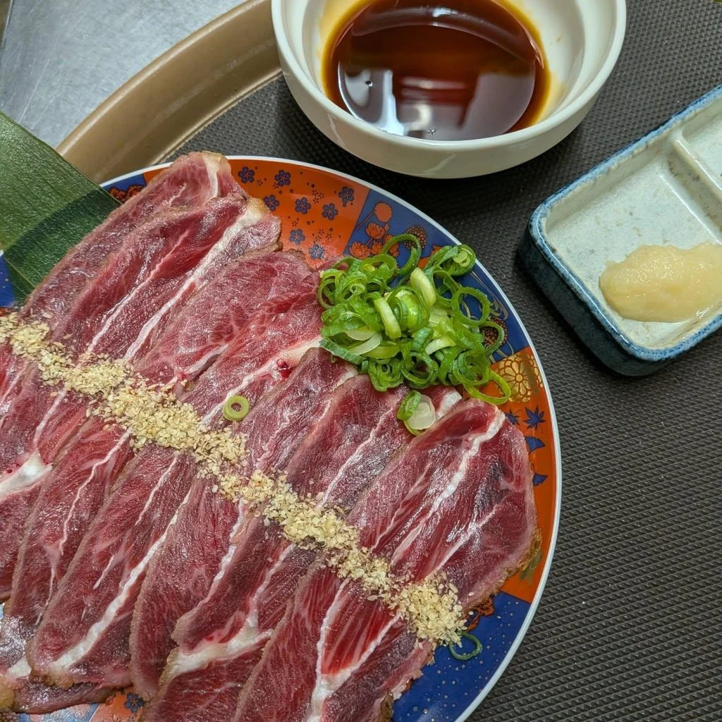 こんにちは。炭火焼肉ぶち博多大名店です。