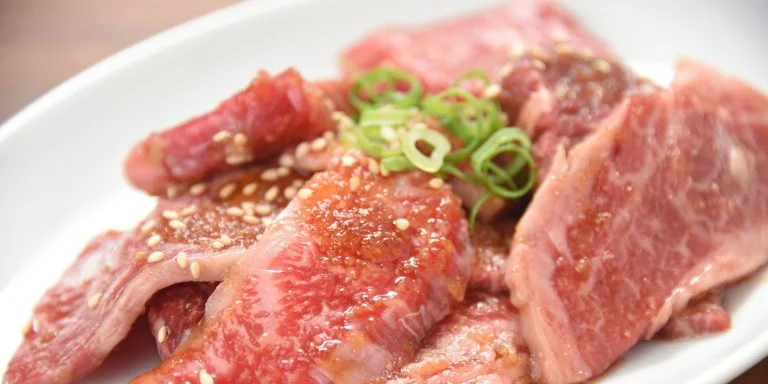 博多大名でのGW・連休の集まりなら!家族や仲間とゆったり楽しめる「ホルモン焼肉ぶち」へ