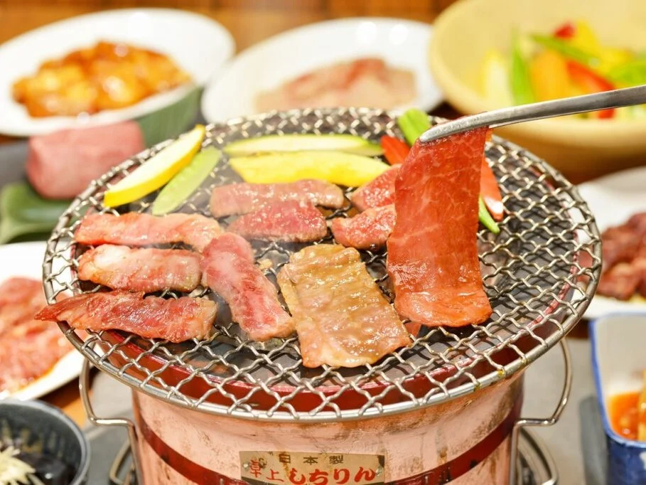 【まだ間に合う!】大名で忘年会するなら“ホルモン焼肉ぶち”一択!