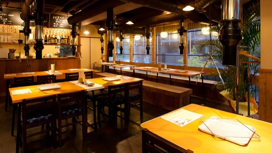 ホルモン焼肉ぶち 博多大名店_店舗画像