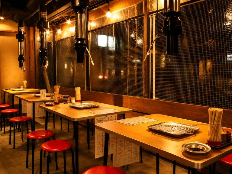 ホルモン焼肉ぶち 博多大名店_店内写真