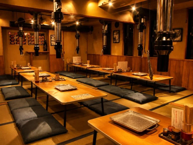 ホルモン焼肉ぶち 博多大名店_店内写真