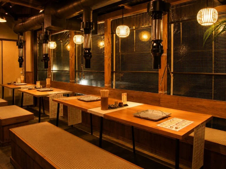 ホルモン焼肉ぶち 博多大名店_店内写真