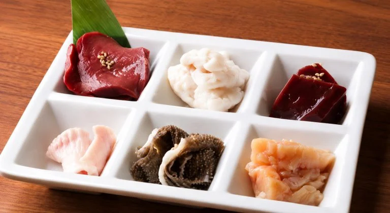ホルモン焼肉ぶち 博多大名店_料理写真